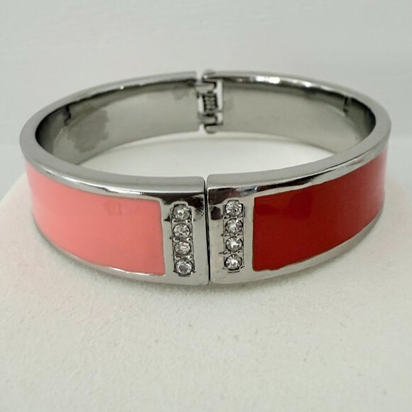 ✨ Add a pop of color and sparkle to your stack with this chic hinged bangle! - Picture 1 of 8